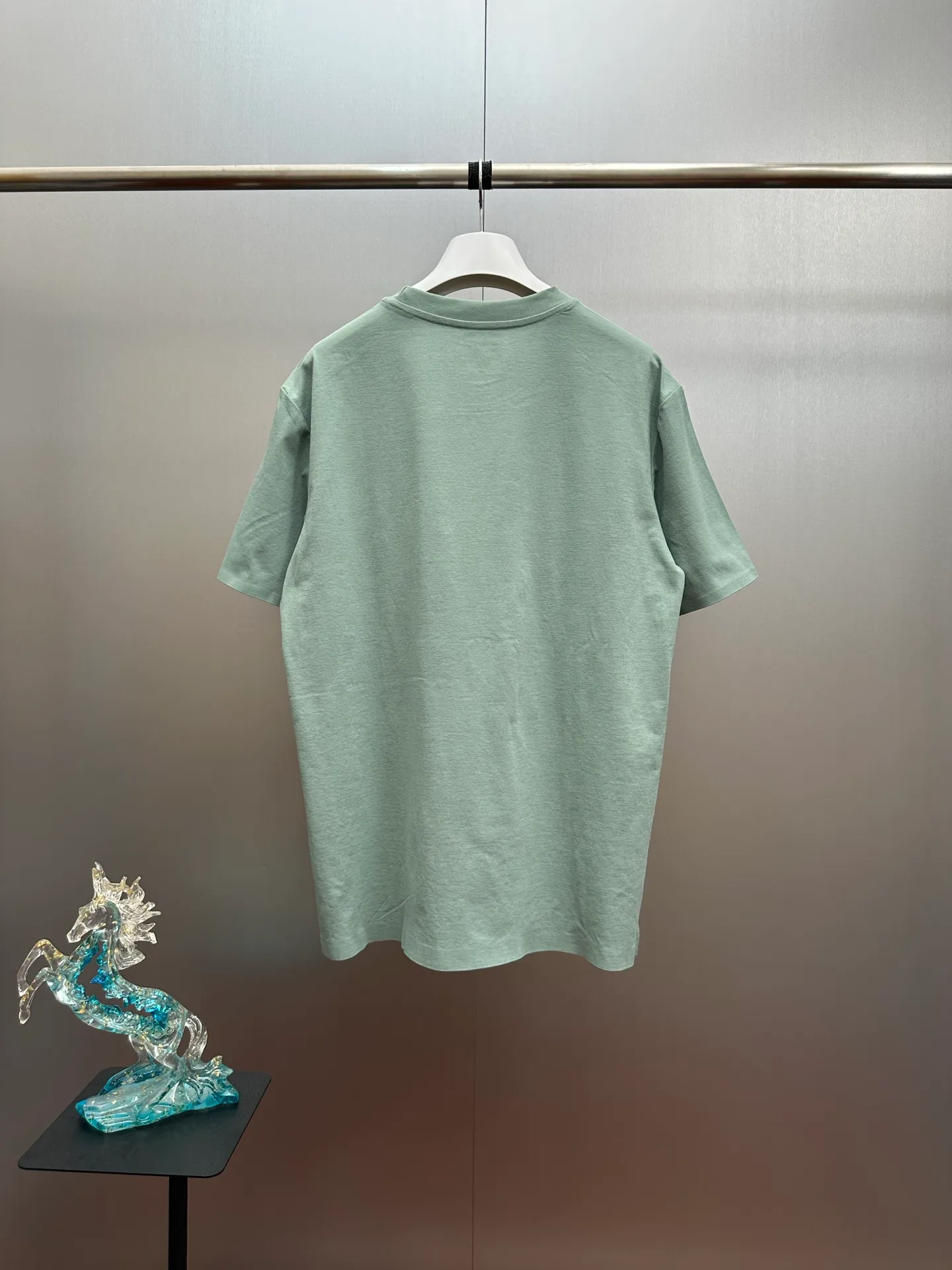 ARC'TERYX/ Cormac Series T Breathable ， Breathable， ， ， 。 + Classic ， ， ， 。 ， ， 。 、 ， ， 。 、 ， ， T ， hold 。 ：White， ， ， Sizes：L-3x L